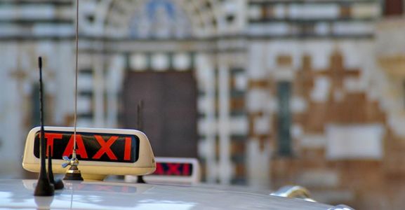 Taxi