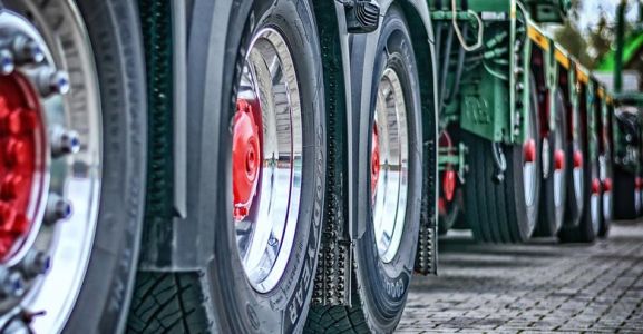 Autorizzazioni per mezzi superiori a 3,5 tonnellate e nullaosta carrelli elevatori