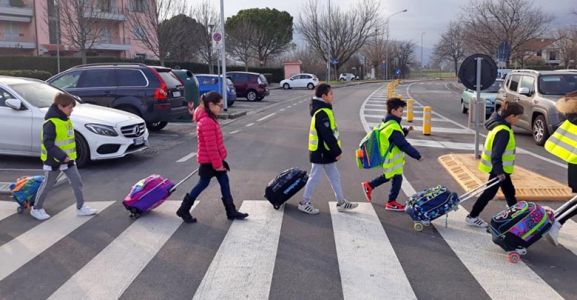 Sorveglianza entrata e uscita scuole